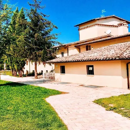 Spoleto Luxury Mill House, Spoleto Centre 10 Mins * San Giovanni Di Baiano