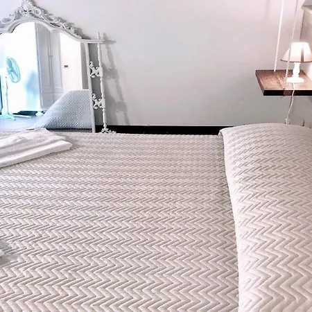 Spoleto Luxury Mill House, Spoleto Centre 10 Mins Villa *
