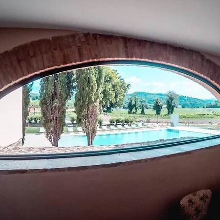 Spoleto Luxury Mill House, Spoleto Centre 10 Mins Villa