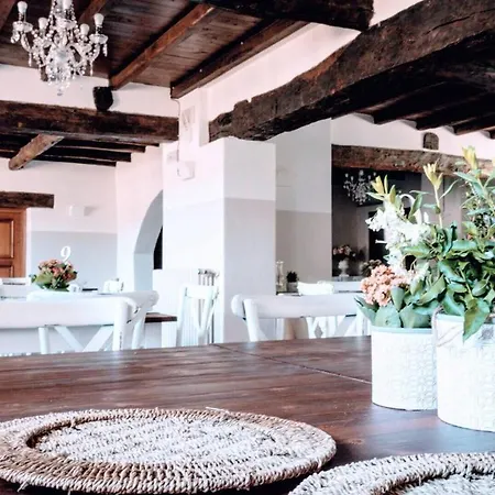 Spoleto Luxury Mill House, Spoleto Centre 10 Mins Villa