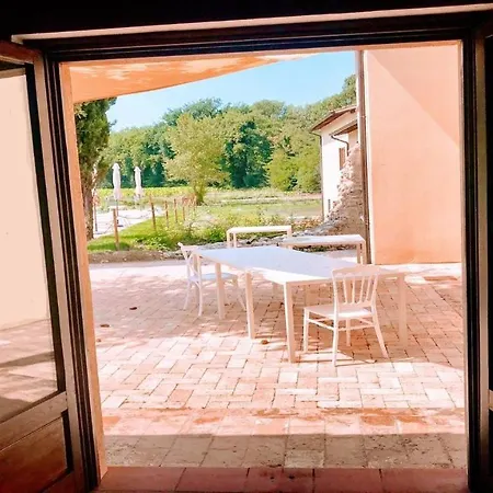 Spoleto Luxury Mill House, Spoleto Centre 10 Mins Villa *